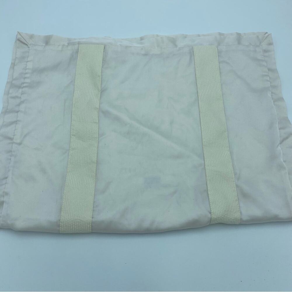 DKNY Pillow Sham Queen Cream Ribbon Detail Pintuck Pleates